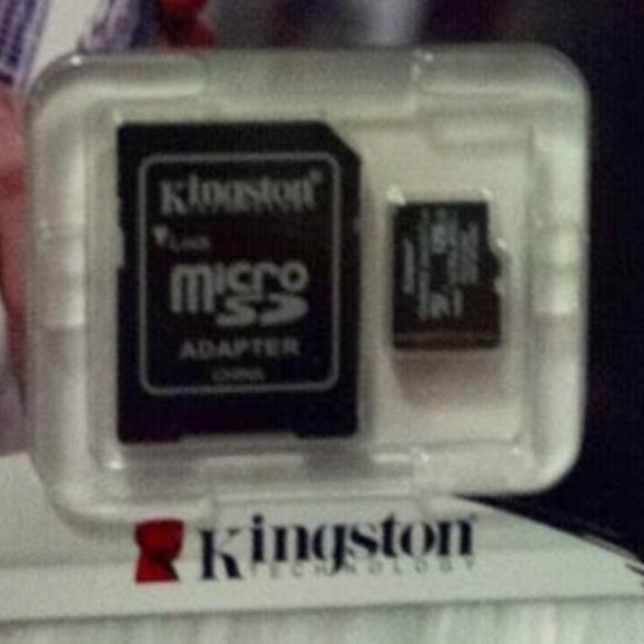 New Kingston 128 GB Canvas Select Plus MicroSD Card with SD Adapter - Picture 3 of 7